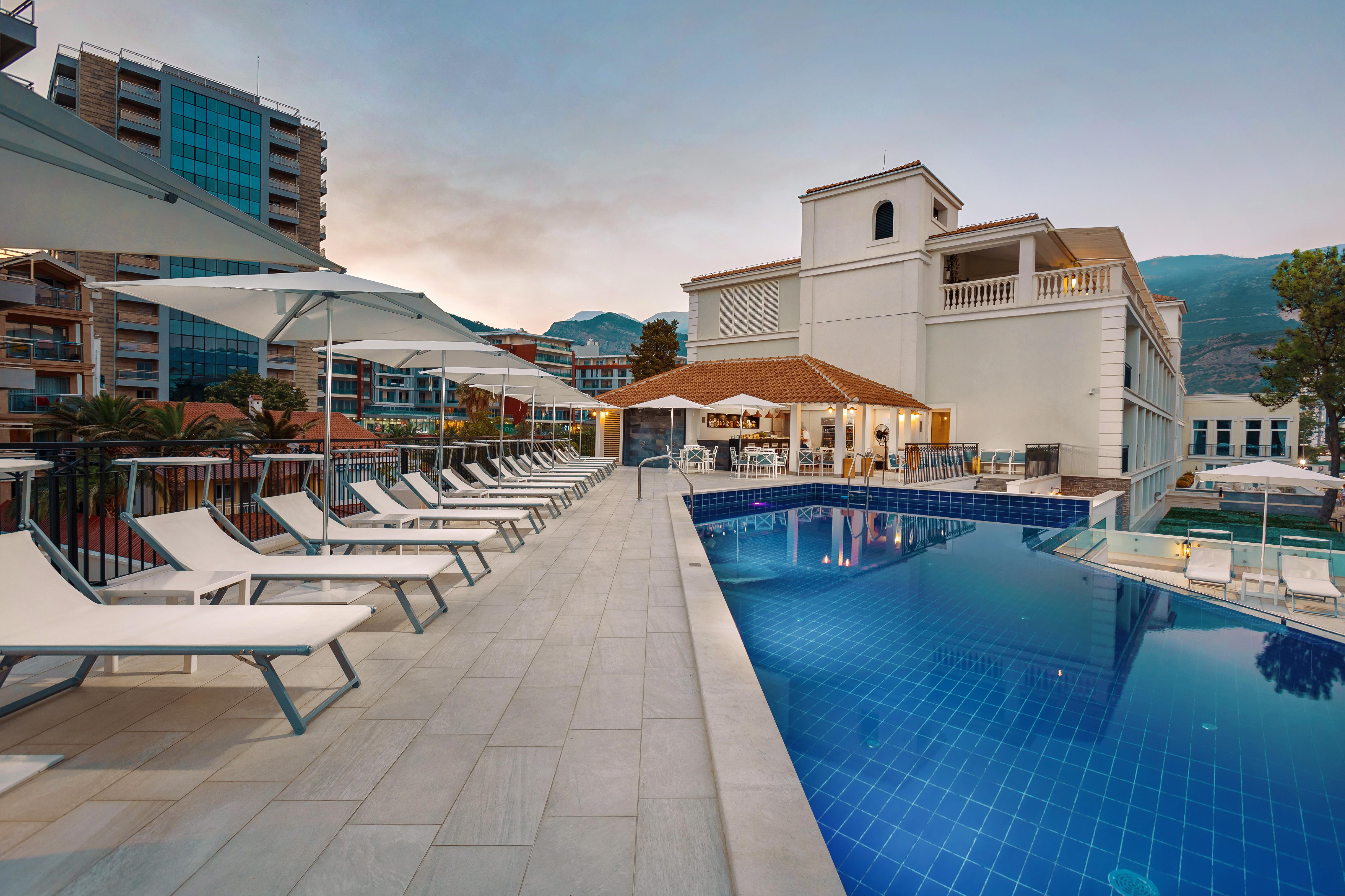 Hotel Budua Esterno foto